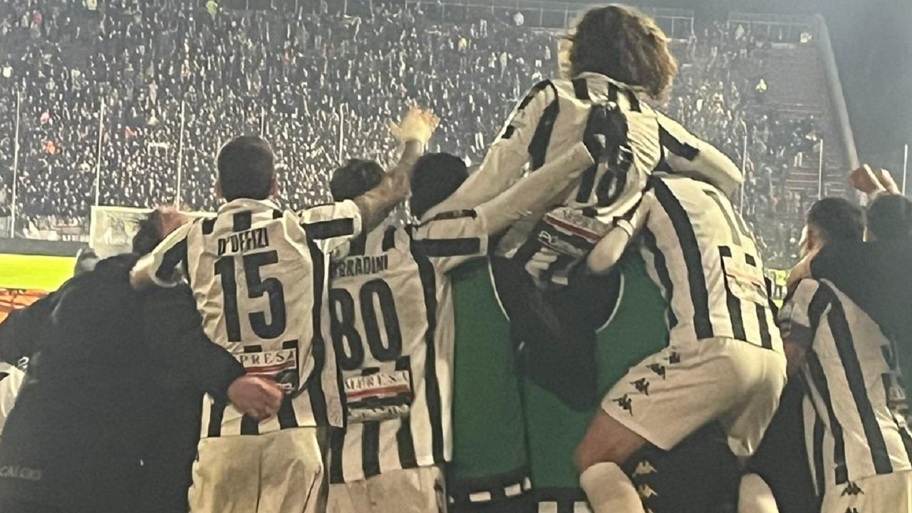 Ascoli Calcio, testa a testa con l'Arezzo per la vittoria del campionato. Ultime due giornate in contemporanea