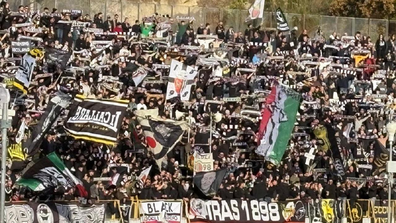 Ascoli Calcio, ammenda per cori contro tifosi di altra società e forze dell'ordine. Diventano 3 le ammonizioni di Alagna