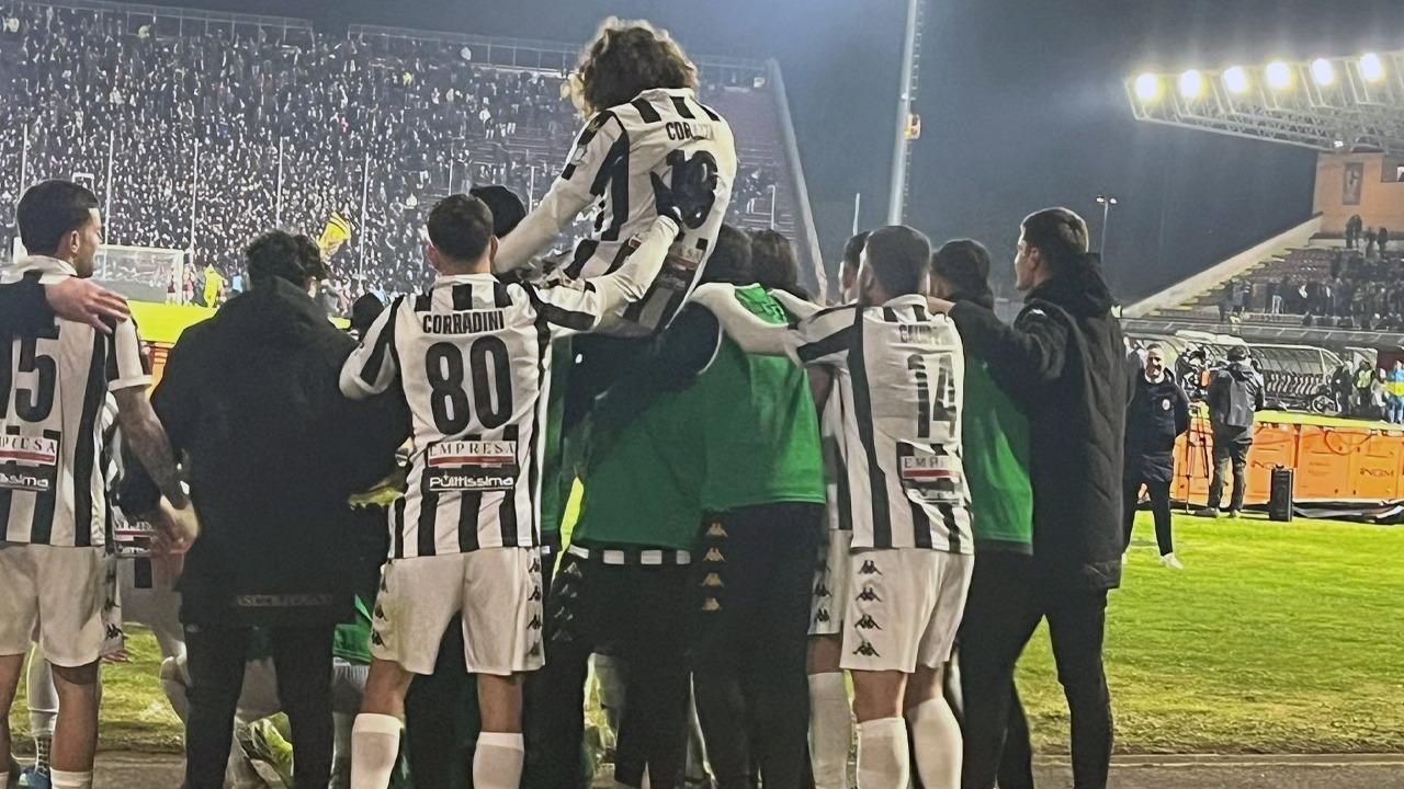 Ascoli Calcio, striscia record di 7 vittorie consecutive. Corazza segna sempre ad Arezzo in quella porta...