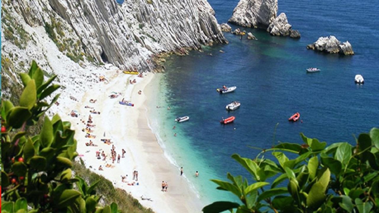 Le nuove tecnologie stanno cambiando i marchigiani: turismo e il tempo libero si evolvono