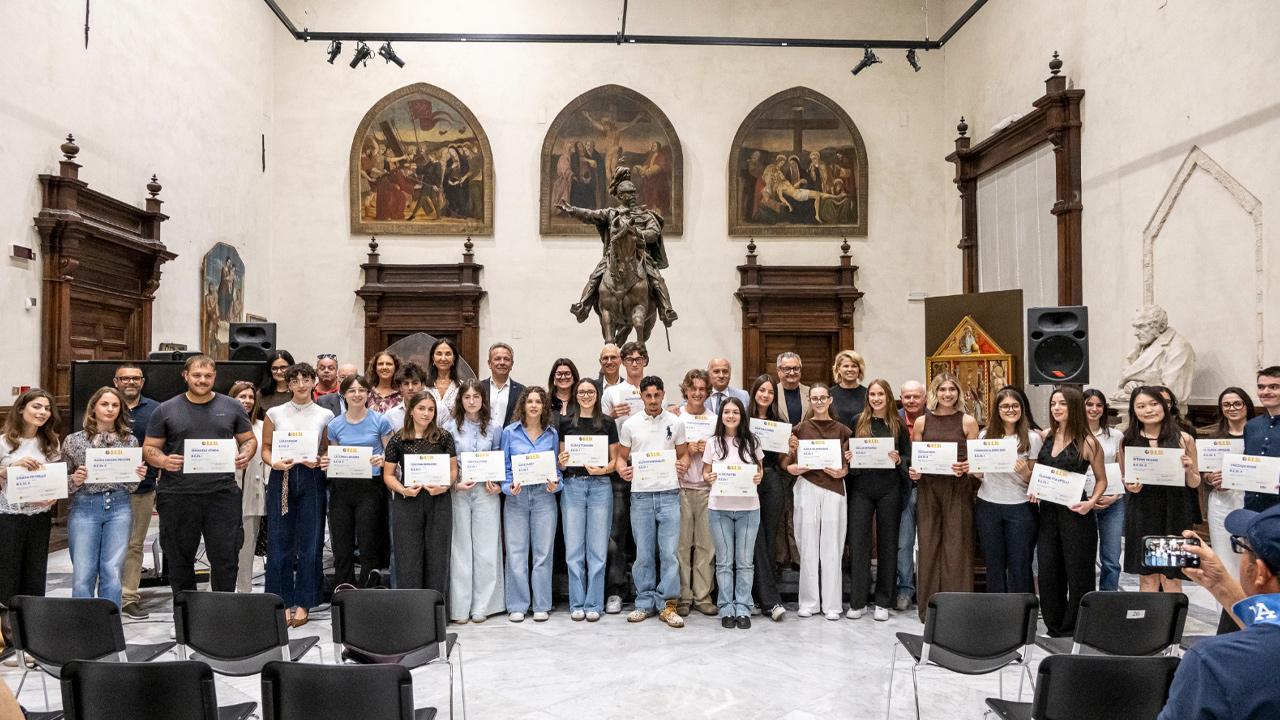 Ad Ascoli cerimonia di consegna delle borse di studio B.E.St. in Sala della Vittoria: “Il Piceno crede nei giovani”