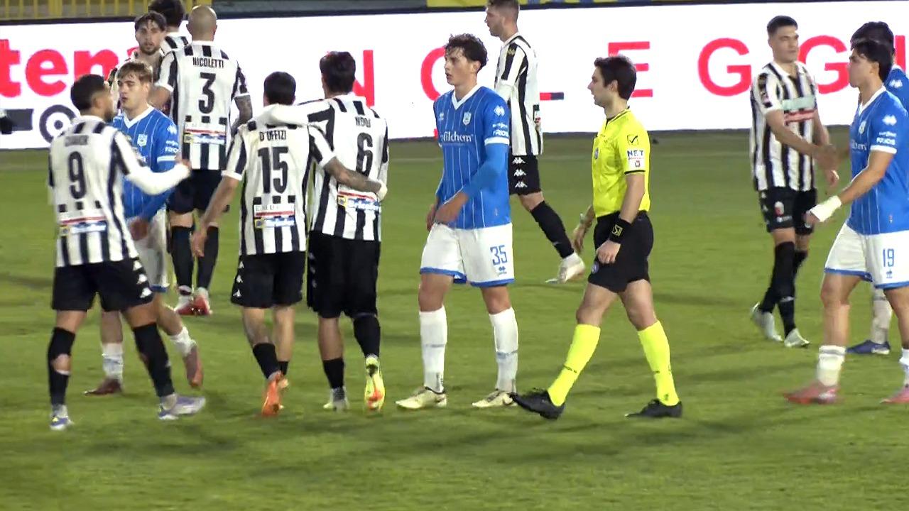 Ascoli Calcio, settima gara con almeno 3 gol all'attivo. Prima doppietta tra i professionisti per Corradini