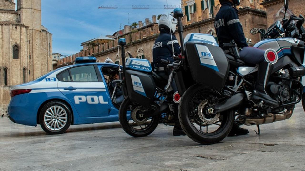 Ascoli Piceno, doppio arresto della Squadra Mobile per detenzione di droga ai fini di spaccio. Sequestrati diversi quantitavi
