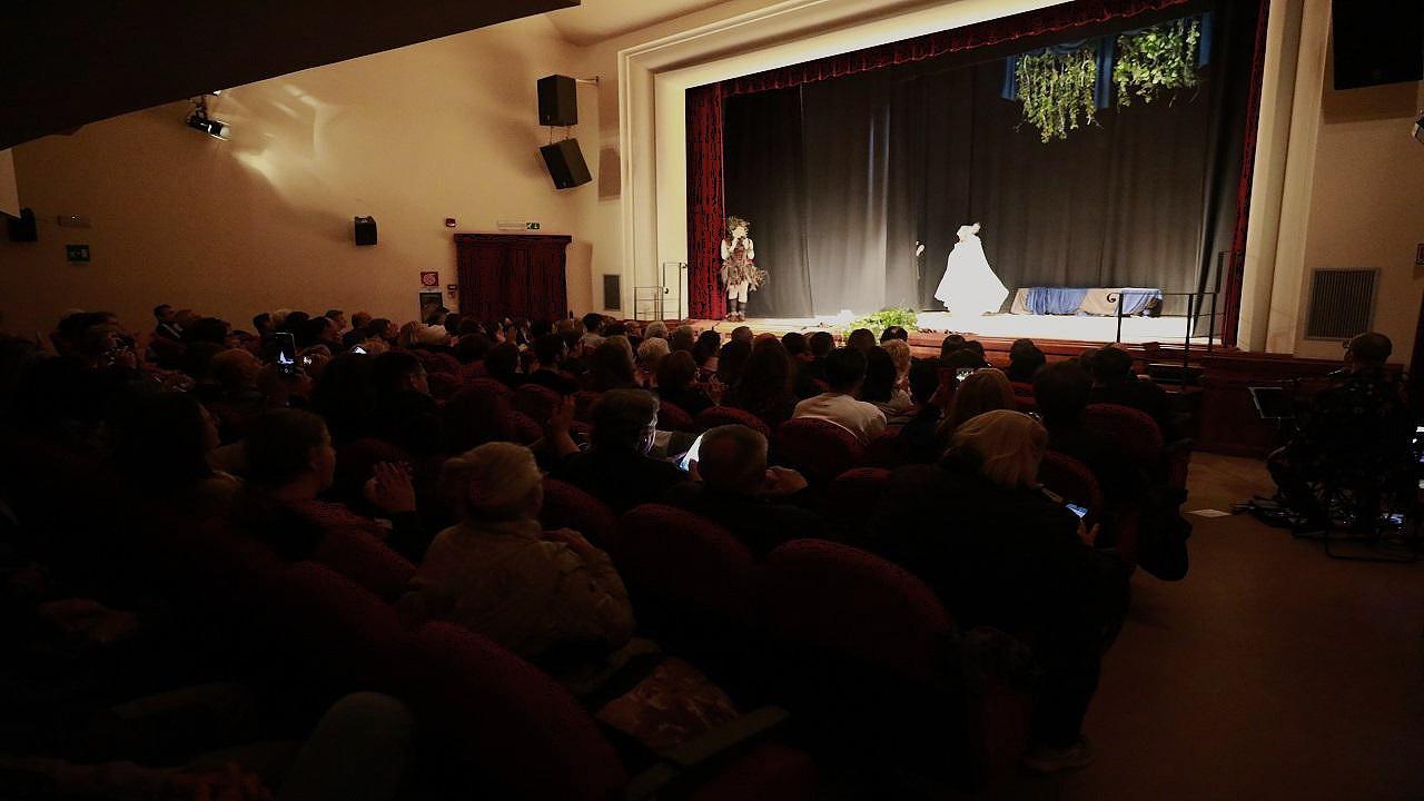 Frammenti d'identità: al San Filippo Neri di San Benedetto del Tronto il grande teatro di Pirandello