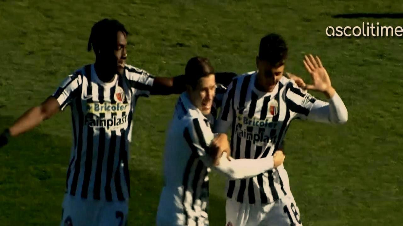Gol Collocolo in Cosenza-Ascoli 1-3