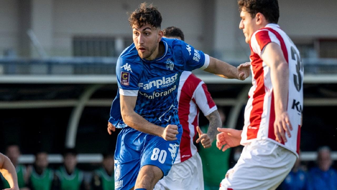 Ascoli Calcio, Corradini allunga la lista dei diffidati. Ammenda per un seggiolino danneggiato a Forlì