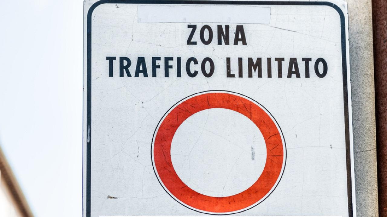 Ascoli Piceno, disattivati i varchi elettronici per agevolare le operazioni di voto