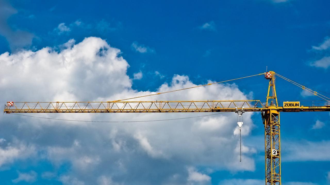 Ascoli Piceno, regolamentazione della circolazione per smontaggio gru al cantiere di Palazzo Saladini Pilastri
