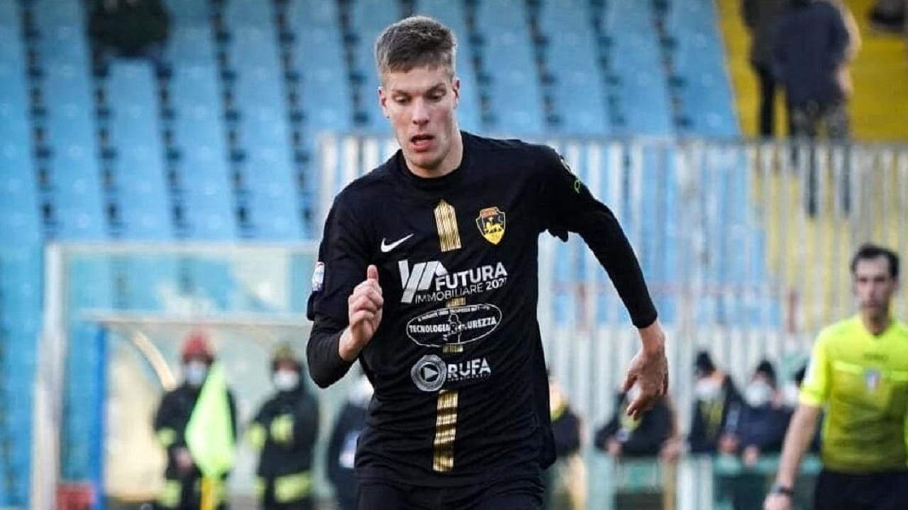 Atletico Ascoli, colpo in attacco. Tesserato il 29enne centravanti Andrea Bianchimano