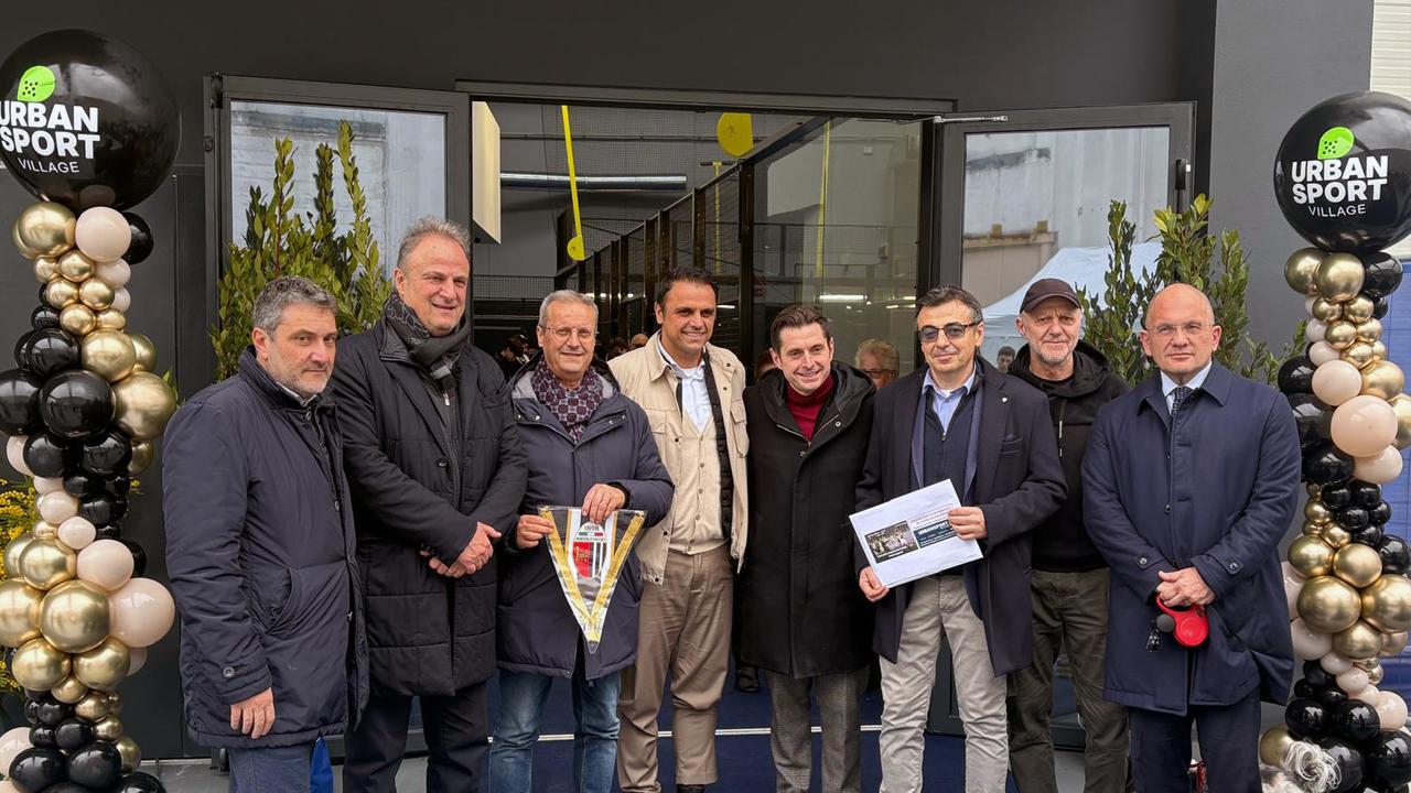 Ascoli Piceno, l'Urban Sport Village è realtà. Inaugurata la nuova struttura polivalente con 5 campi da padel coperti