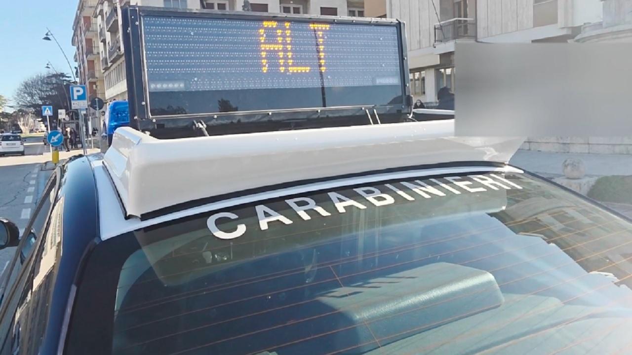 Carabinieri Ascoli, controlli intensi durante le feste. A Colli del Tronto fermato con oltre un etto di hashish in auto