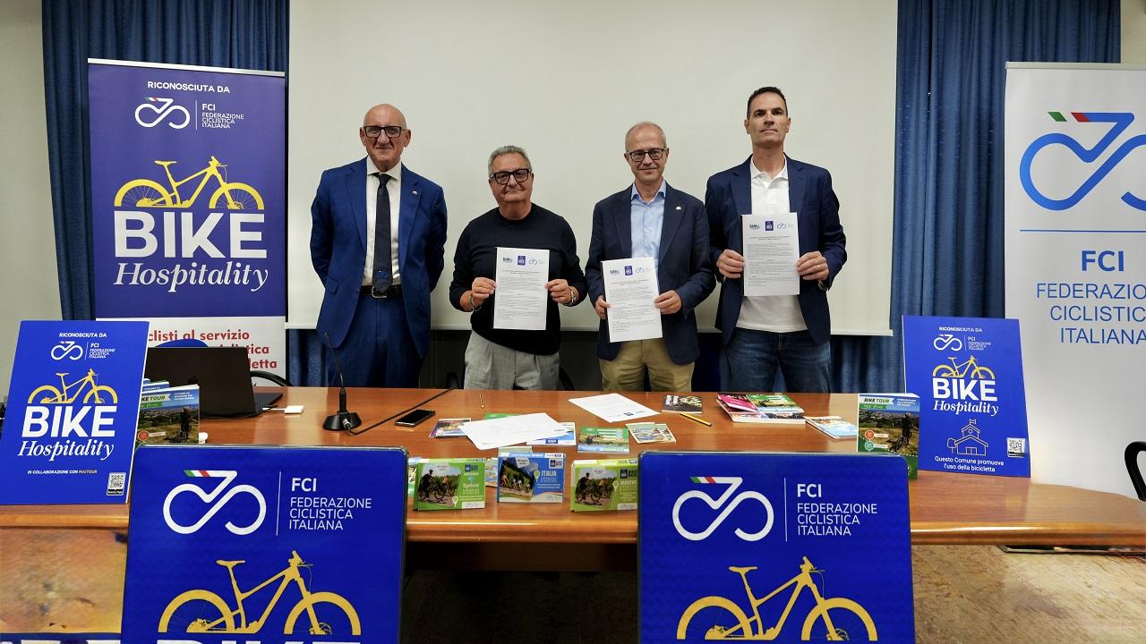 Bike Tour Mete Picene: presentati il progetto e l'accordo con la Federazione Ciclistica Italiana