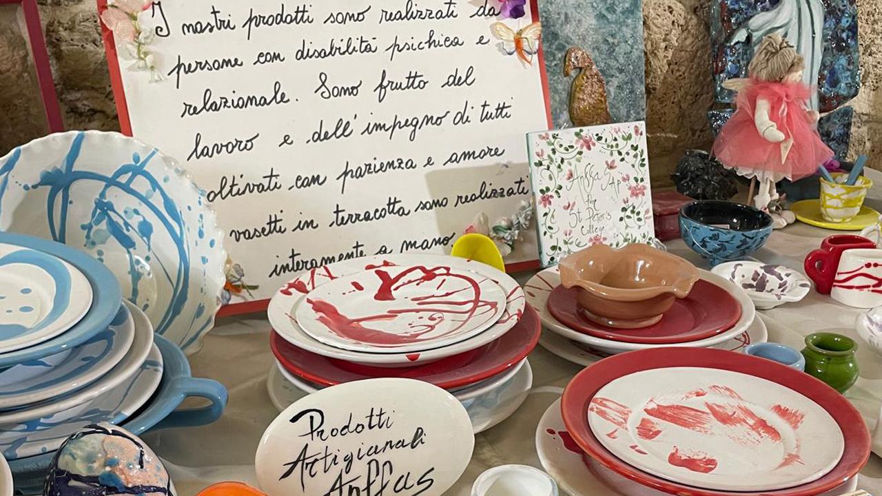 Ascoli Piceno, evento dedicato all’arte della ceramica e all’inclusione sociale con visita al Laboratorio Anffas