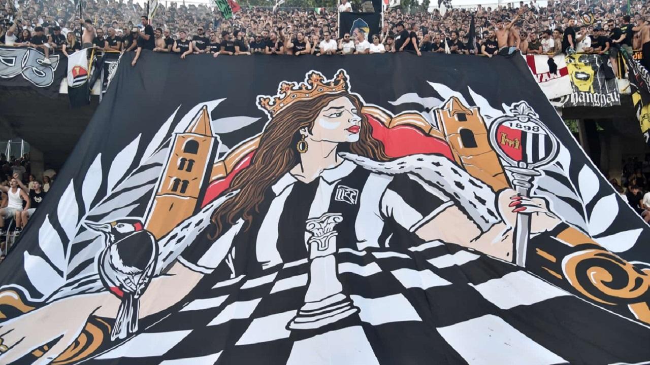 Ascoli Calcio, tutti al fianco della Regina. Quasi 10mila spettatori di media allo stadio 