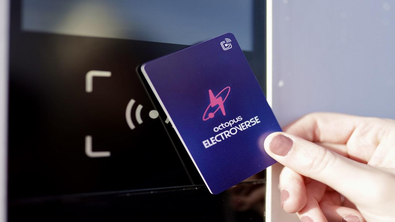 Electroverse di Octopus Energy: 100.000 clienti in Italia per l'app che semplifica la ricarica pubblica