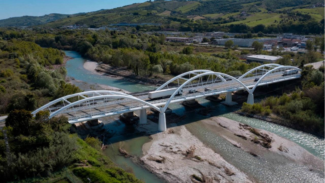 Ascoli Piceno, svolta per Ponte Ancaranese: presentato progetto per rifacimento. A fine mese rimozione del semaforo