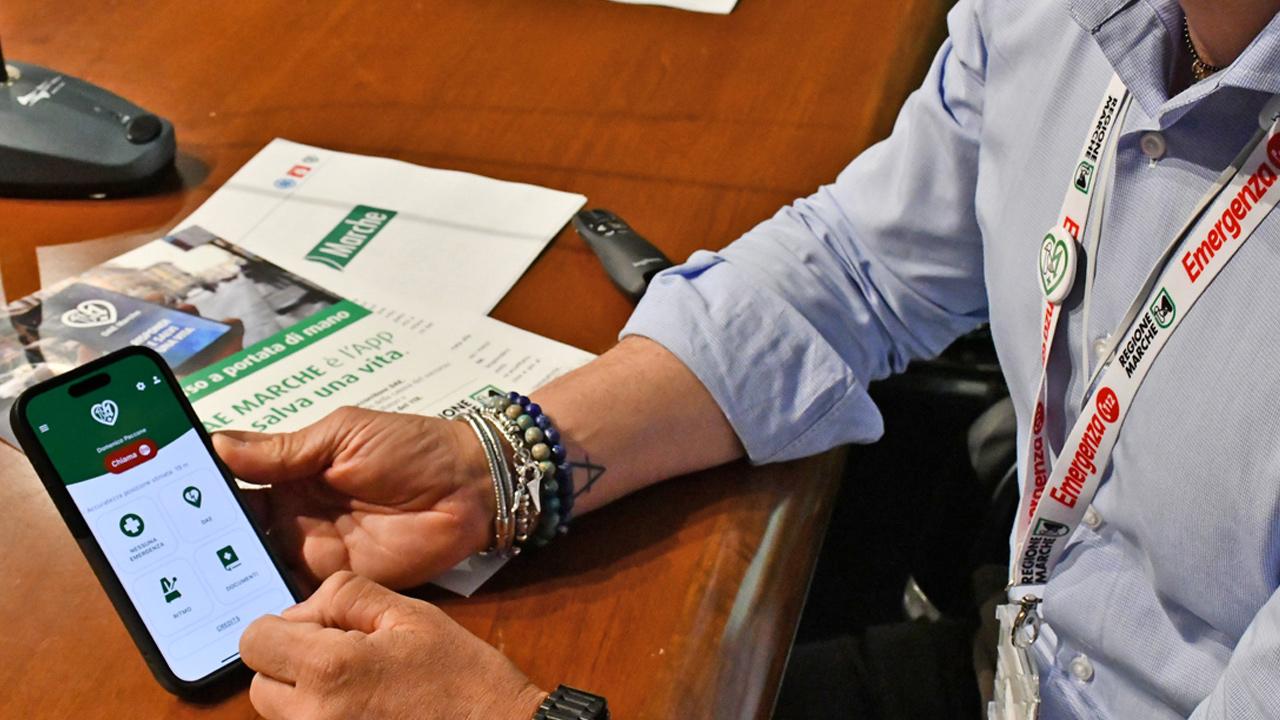 Marche più sicure: oltre 3.000 First Responder e 2.400 defibrillatori pronti a salvare vite 