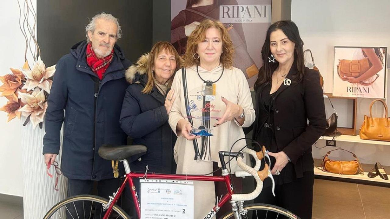 San Benedetto del Tronto, negozio Ripani Bags vince concorso “Bike mon amour”