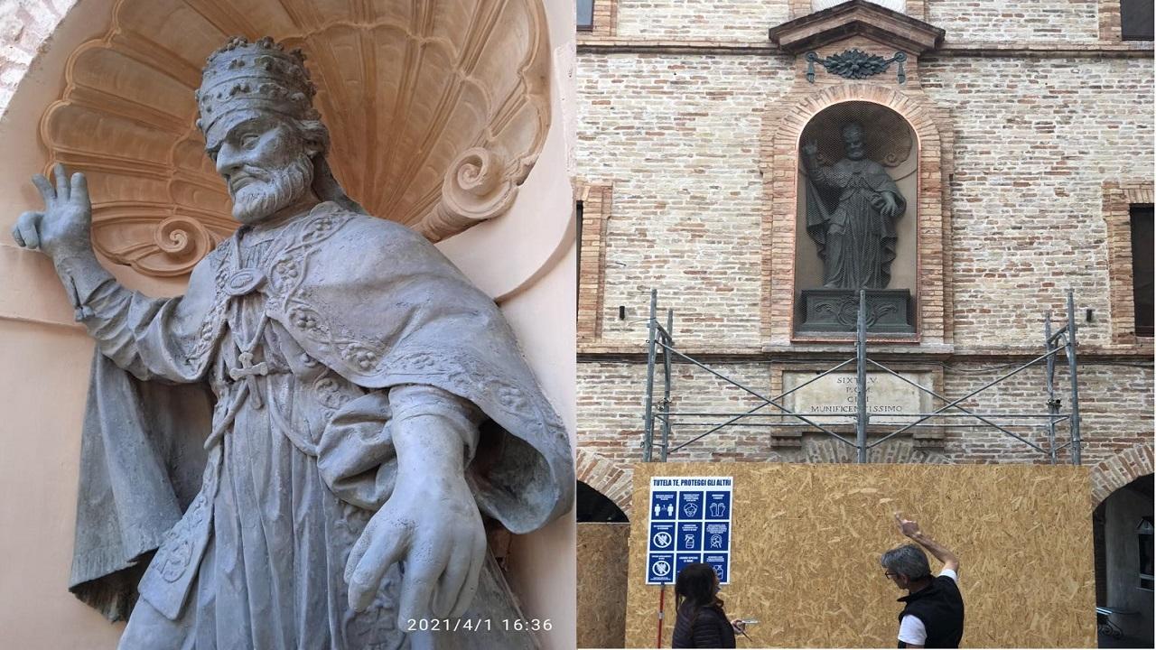 Grottammare, restaurata la statua di Sisto V nel centro storico