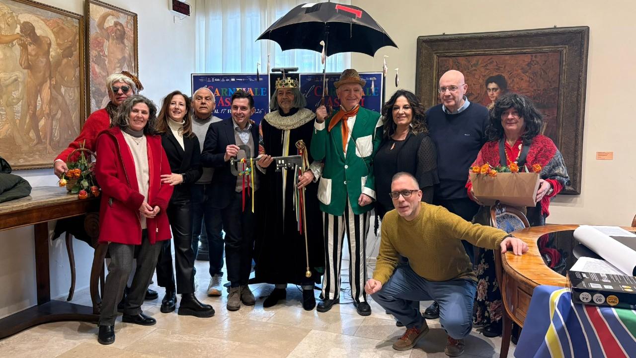 Carnevale di Ascoli, presentata in Comune l'edizione 2026. Fioravanti: ''Che lo spettacolo abbia inizio''