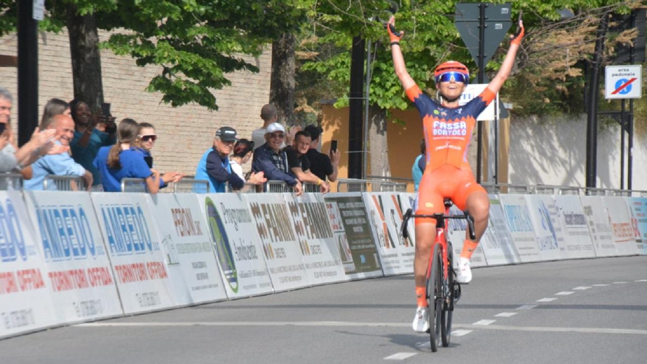 Ciclismo femminile ad Offida: Irma Siri vince la prima tappa del Giro della Marche in Rosa