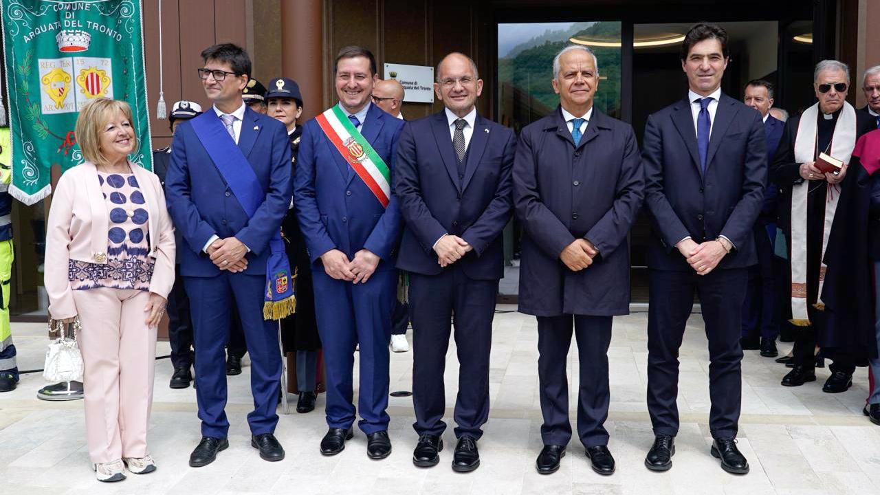 Arquata del Tronto, inaugurato nuovo Municipio alla presenza del ministro Piantedosi: ''Restituito luogo che rappresenta identità''