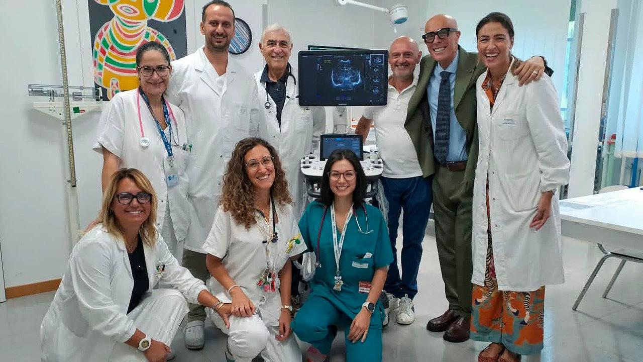 Ast Ascoli: associazione 'Il Sole di Giorgia' dona a reparto pediatria ospedale Madonna del Soccorso ecografo di ultima generazione