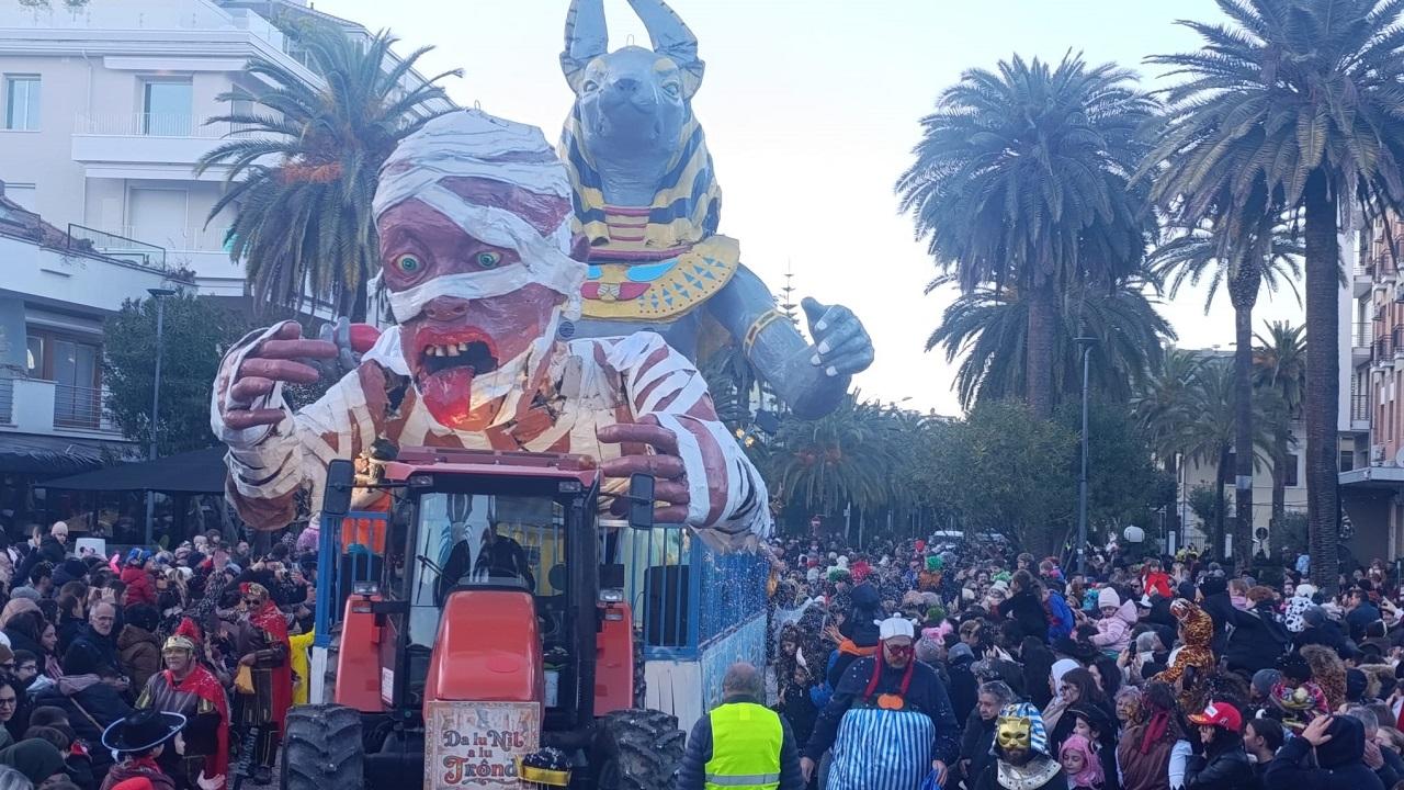 San Benedetto del Tronto, si recupera la sfilata di Carnevale annullata per maltempo
