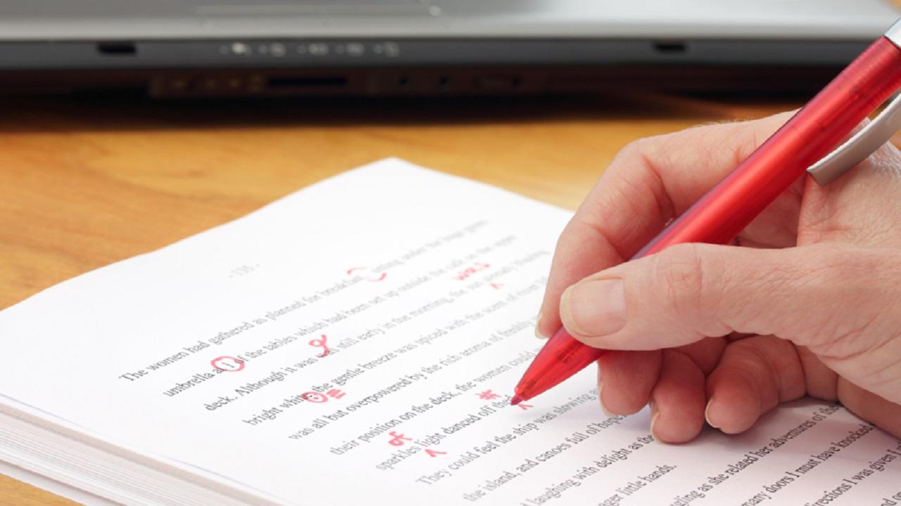 Scrivere Tesi: Un Metodo Efficace per Affrontare il Percorso Universitario