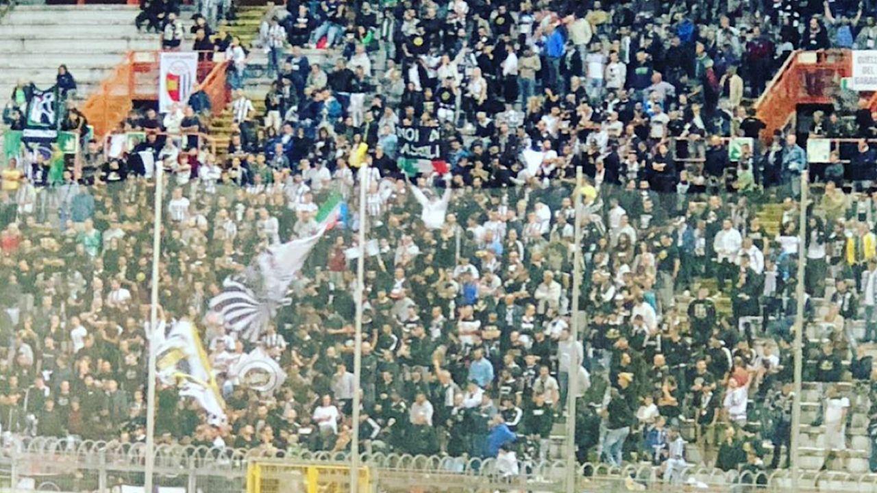 Ascoli Calcio, Ultras 1898: 