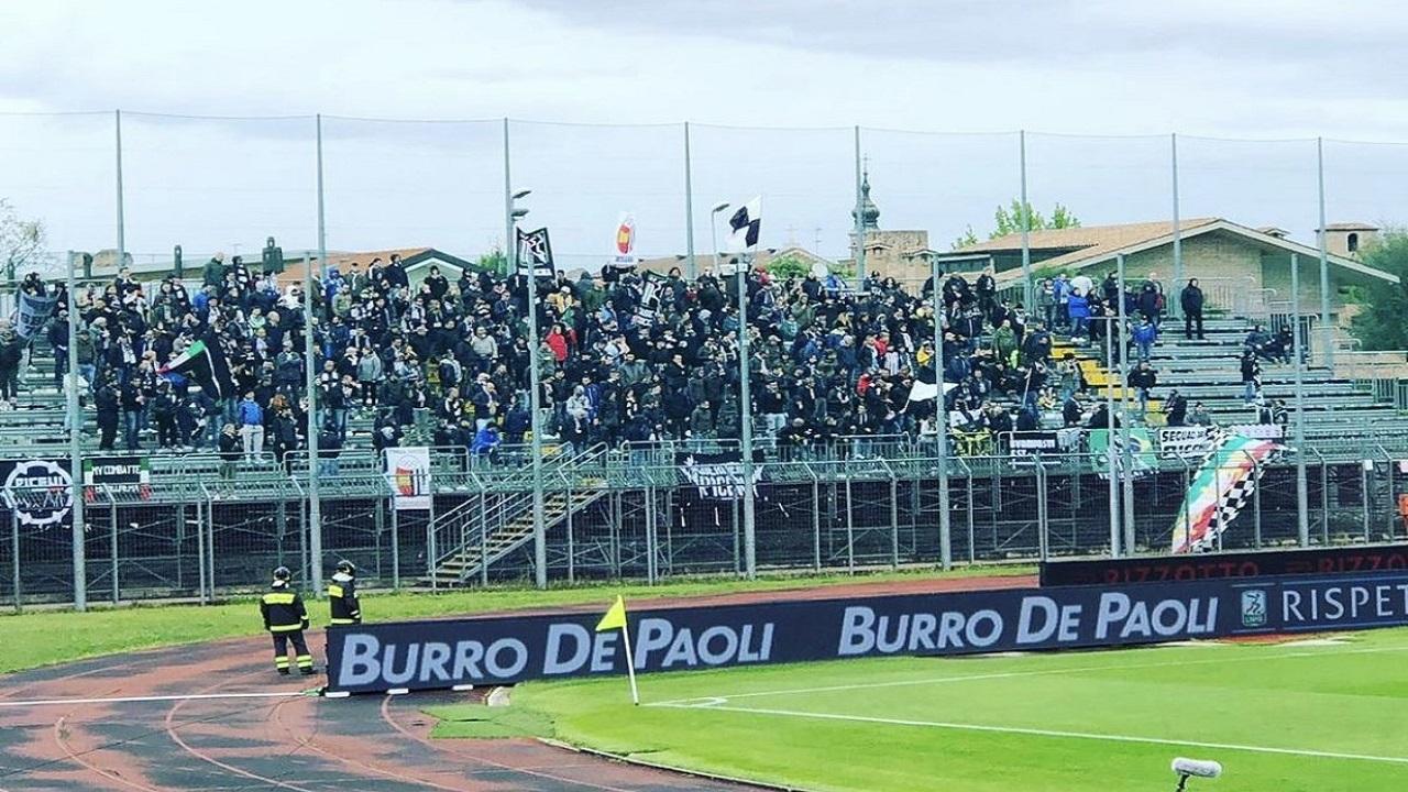 Tifosi Ascoli a Cittadella (28/4/2019)