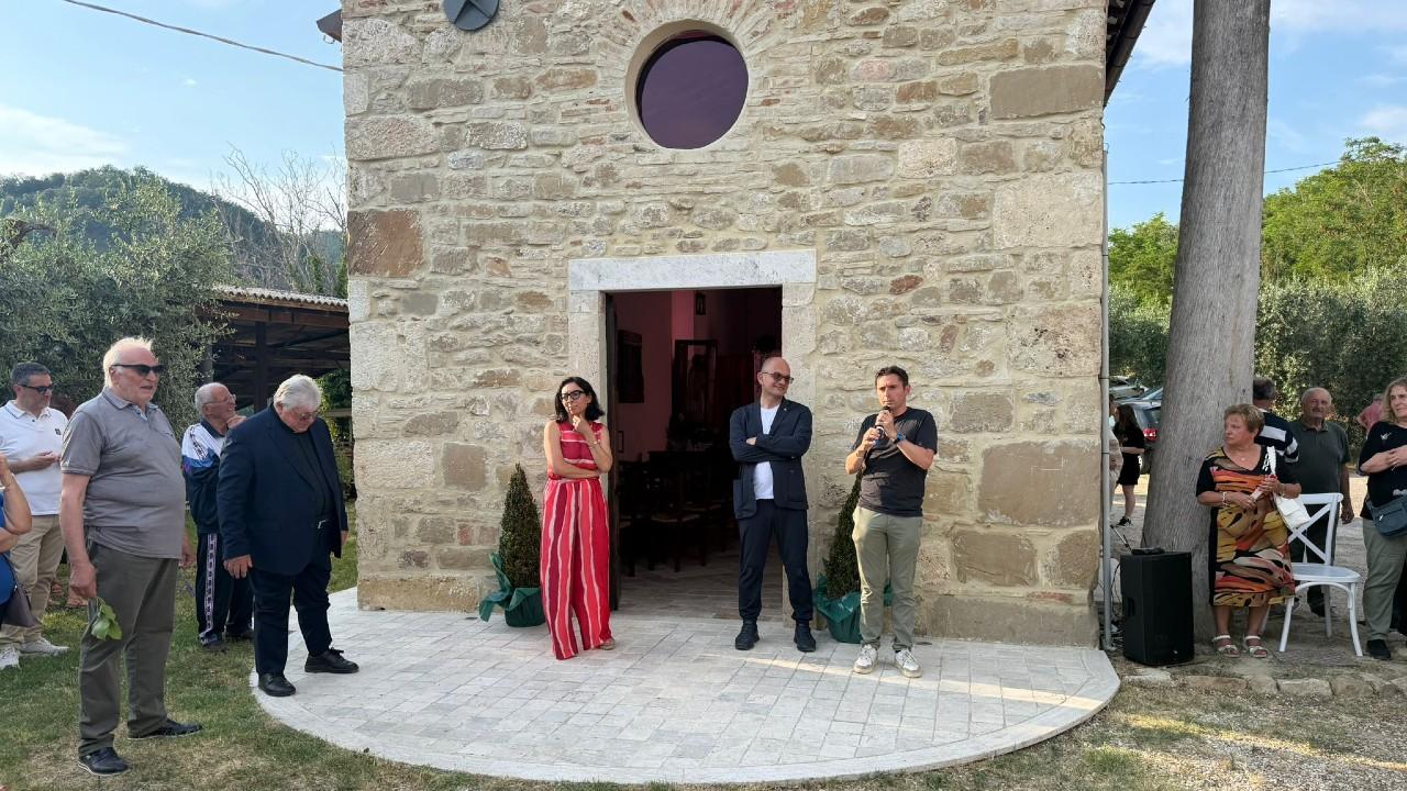Ascoli Piceno, Valle Fiorana ritrova il suo 'punto fermo': riapre la storica e caratteristica chiesa dei Santi Gaetano e Vincenzo