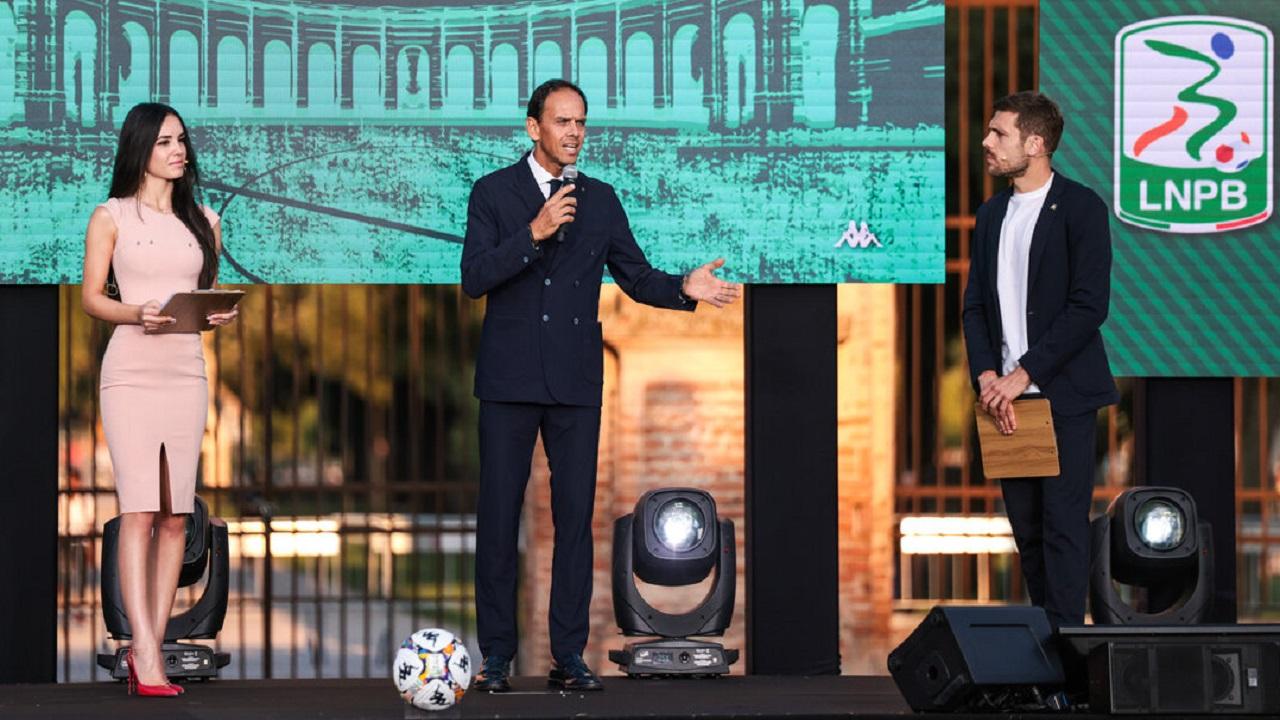 Serie B, i criteri nella compilazione del calendario 2026/2027. Presentazione al Teatro dei Filarmonici