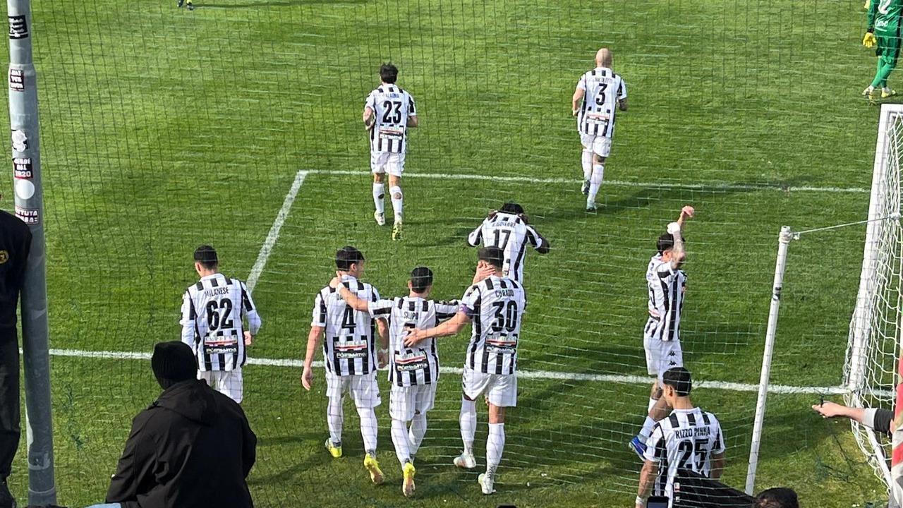 Ascoli Calcio, andatura eccezionale nel girone di ritorno. Tre punti in più rispetto alle prime 13 gare dell'andata