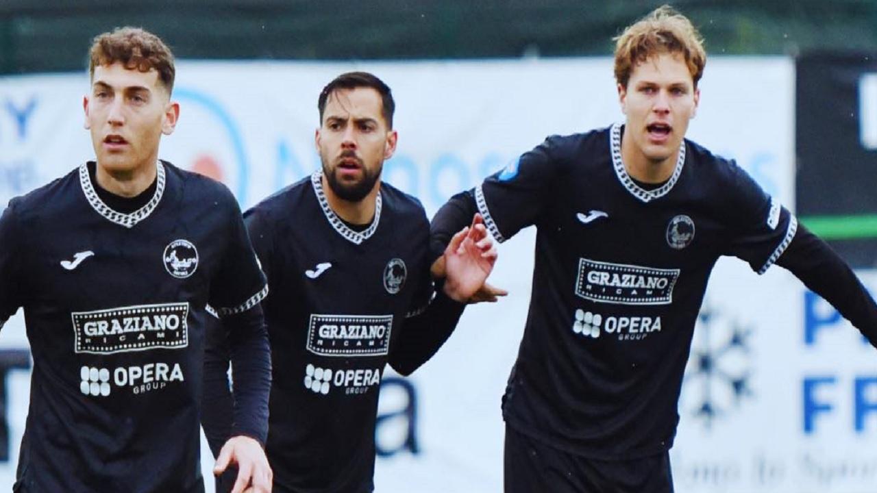 Serie D girone F: Vigor Senigallia-Atletico Ascoli 2-2, i bianconeri vedono sfumare la vittoria in pieno recupero