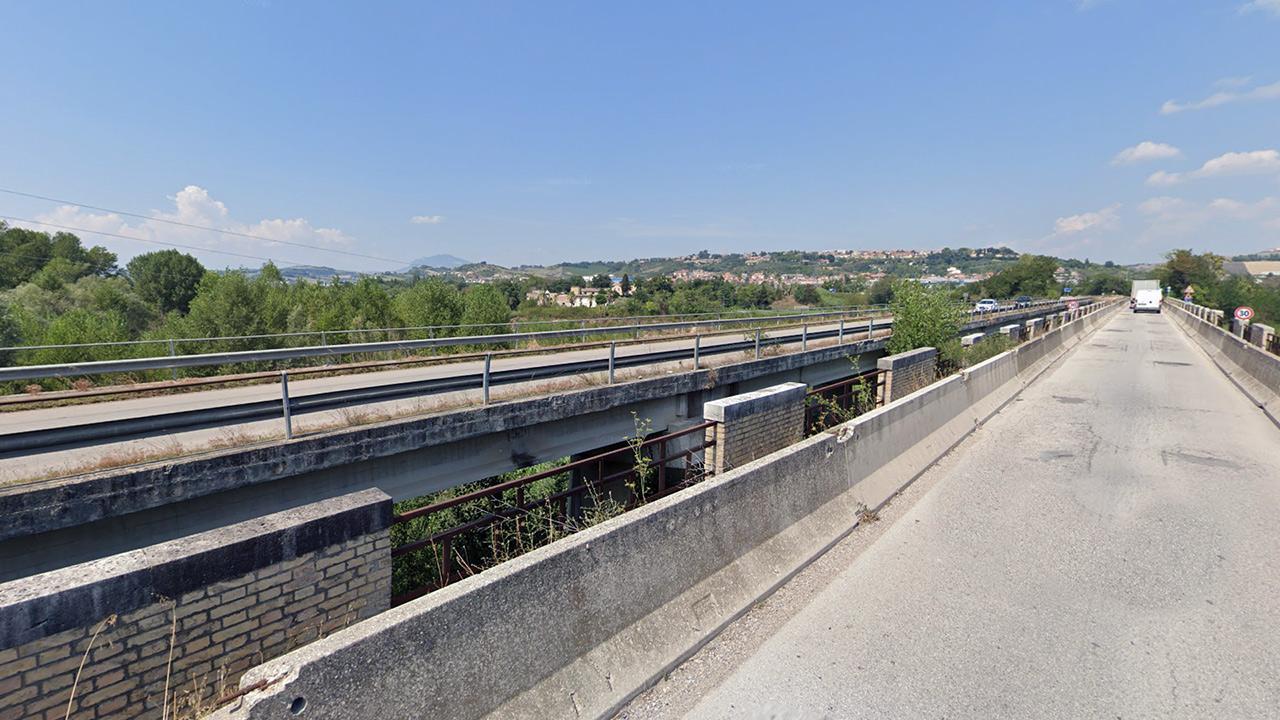 Provincia Ascoli: Ponte Ancaranese, interruzione temporanea al transito S.P. n.3 per fasce orarie