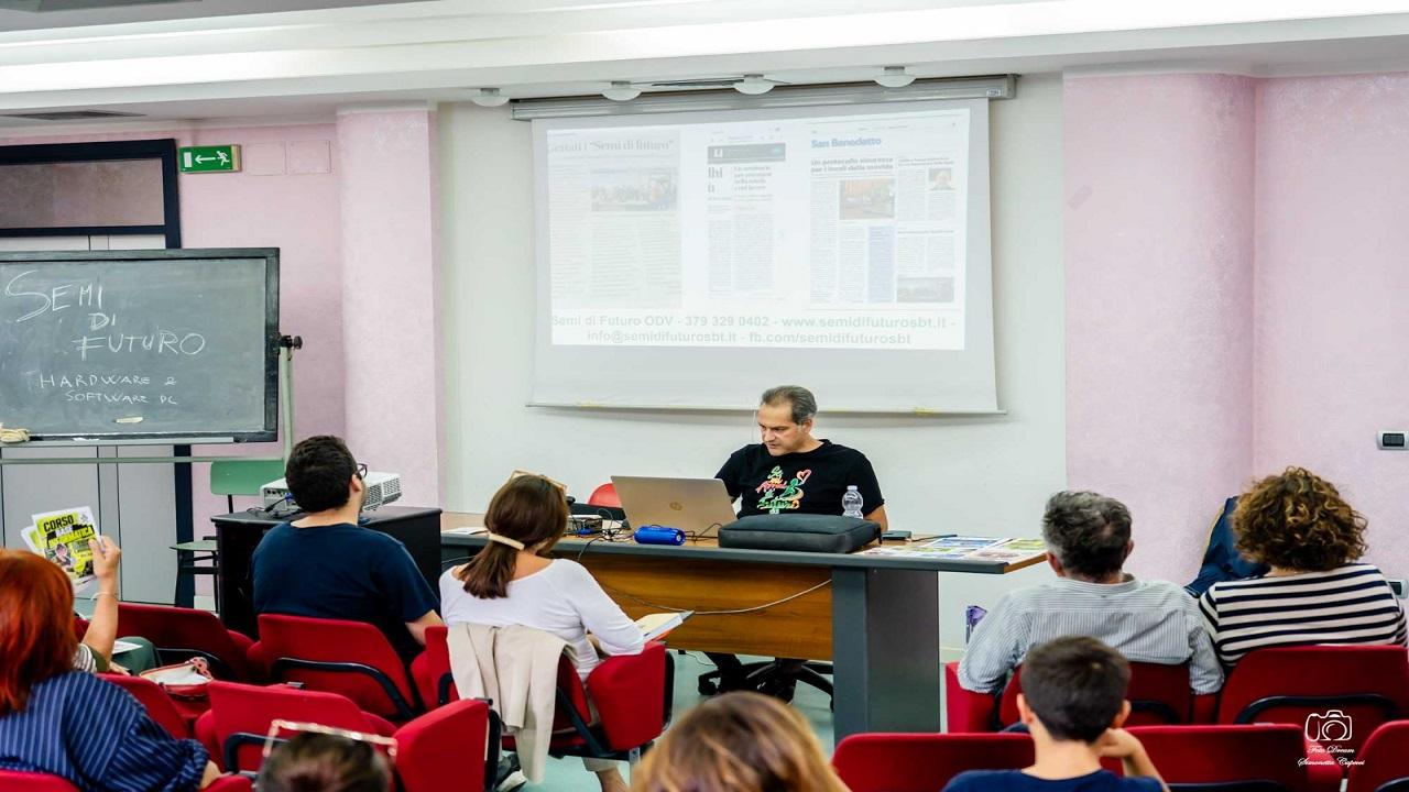 Semi di Futuro ODV porta l'Intelligenza Artificiale al servizio dei giovani in cerca di lavoro: grande partecipazione ai laboratori pratici di San Benedetto 