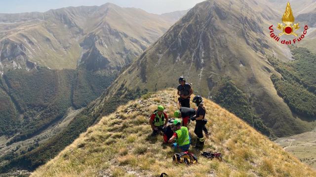 Montefortino, ragazzo muore durante escursione alle Gole dell'Infernaccio. In buone condizioni amico che era con lui