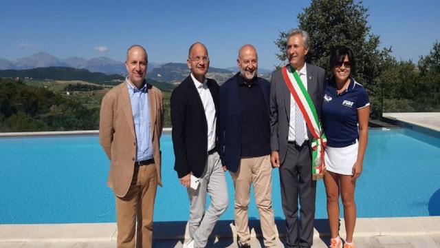 Montedinove, commissario Castelli all'inaugurazione della piscina comunale e della nuova area di sosta per camper