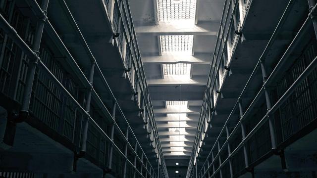 Carceri, nelle Marche sovraffollamento al 110%. Associazione 'Luca Coscioni' diffida ASL per garantire diritto a salute 