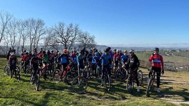 Mountain bike, promosso a pieni voti lo stage giovanile tra Recanati e Castelfidardo