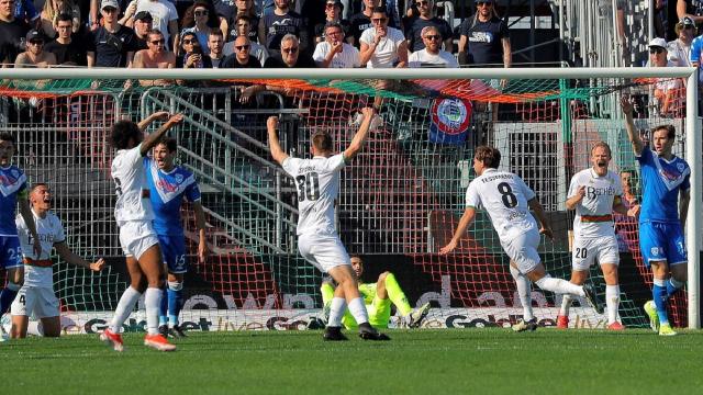 Venezia-Brescia 2-0, una doppietta di Tessmann riporta alla vittoria gli arancioneroverdi. Vanoli terzo in classifica