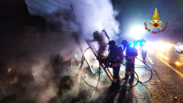 Capodanno, 646 interventi dei Vigili del Fuoco durante la notte. Sono stati 13 nelle Marche