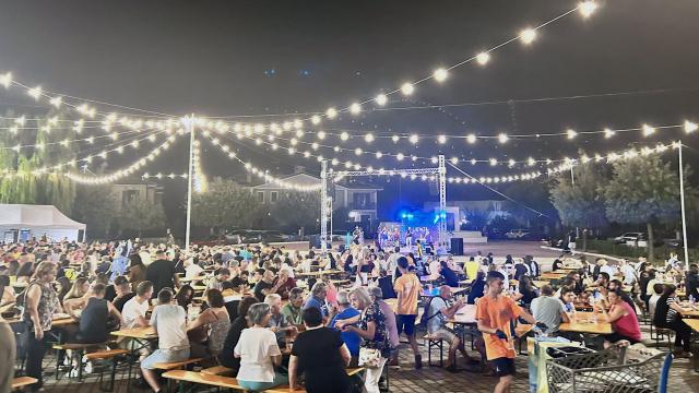 A Piane di Morro entra sempre più nel vivo la 'Festa della Tagliata'. Fine settimana tra spettacoli e cucina locale  