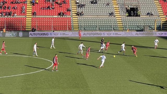 Serie B 19° turno: il Frosinone passa sul campo della capolista Pisa. Ok Cremonese e Brescia