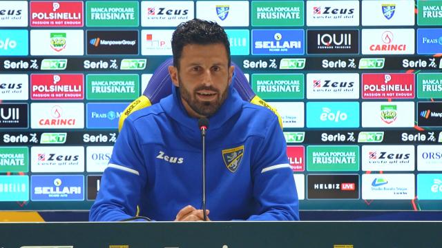Frosinone-Benevento 2-0, le voci di Grosso (“Partita strepitosa”) e Caserta (“Parecchi giocatori stanchi”)