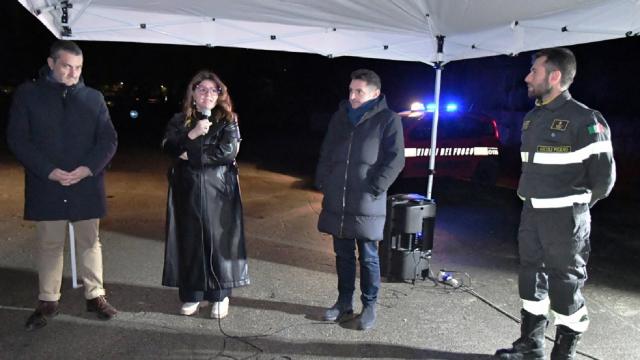 Ascoli Piceno: la magia del Natale approda al complesso dell’ex Carbon grazie ai Vigili del Fuoco