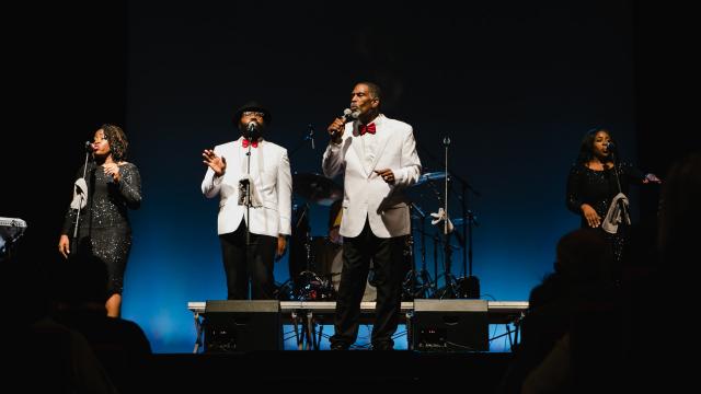 Al Teatro Filarmonici di Ascoli un Natale all'insegna della Gioia e della Musica con i 'Tony Washington Gospel Singers' 
