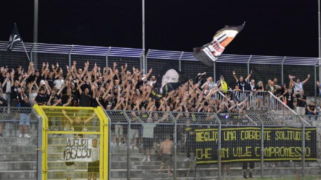 Ascoli Calcio, dato definitivo dei tifosi bianconeri nel Settore Ospiti del ''Città di Arezzo''