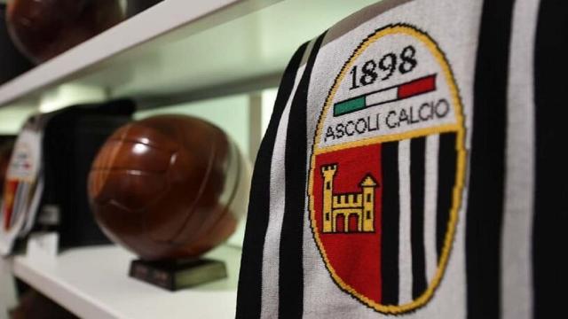 Ascoli Calcio, riapre lo store ufficiale in via Cairoli. Gli orari del mese di Novembre